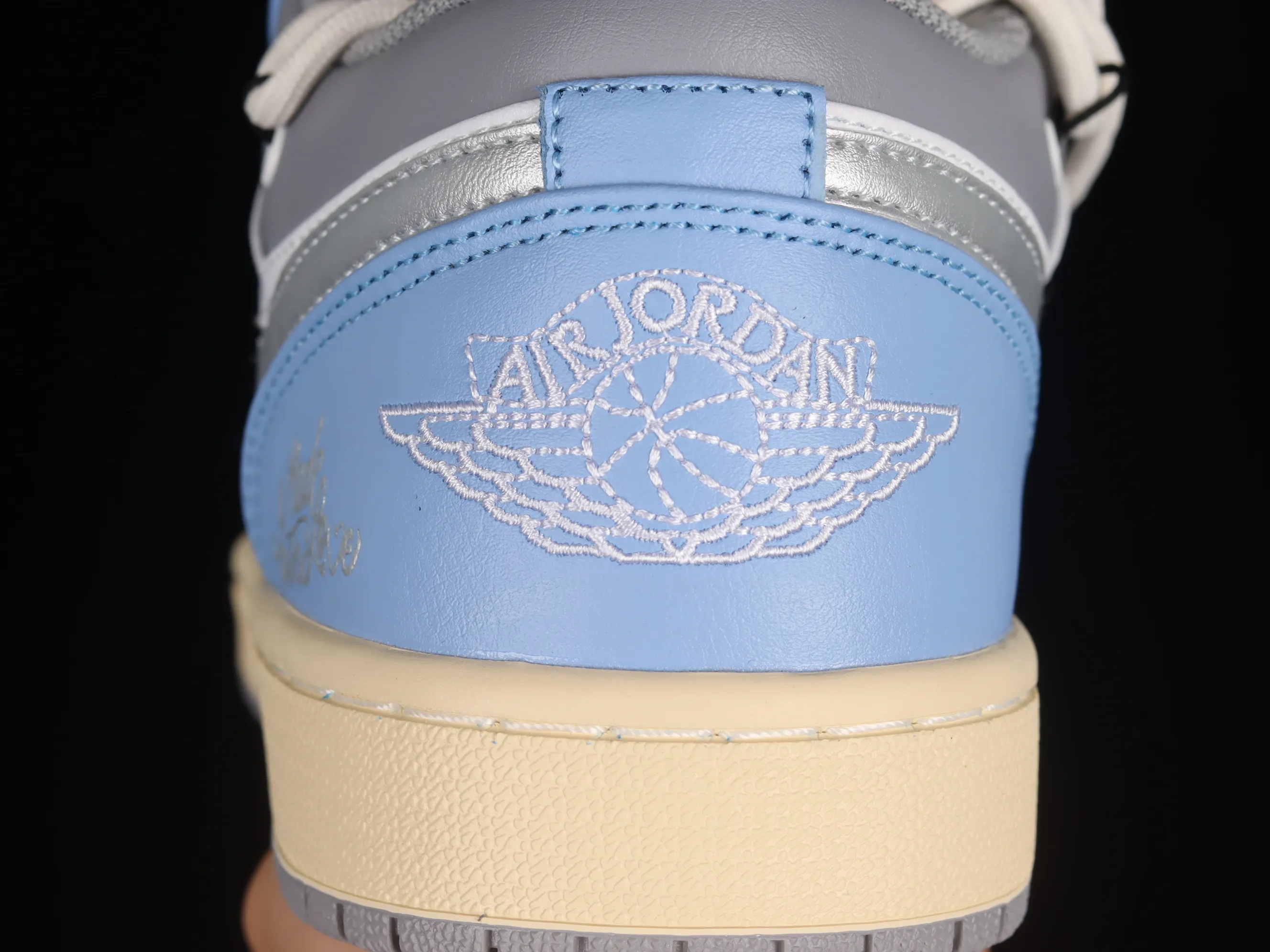 All categories Air Jordan Jordan series basketball shoes Air Jordan 1 Low Z version Air Jordan 1 Low AJ1 Joe 1 customized version strap deconstruction sports culture basketball shoes 553558-053